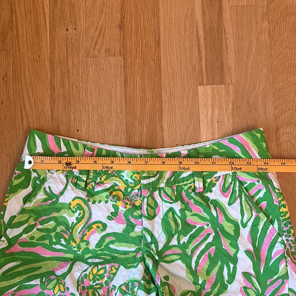 Lilly Pulitzer White Seeing Pink, Green, Yellow Elephant Callahan Shorts Size 00 - Picture 4 of 14